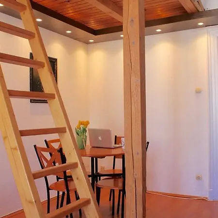 アパート Lux Apartman *